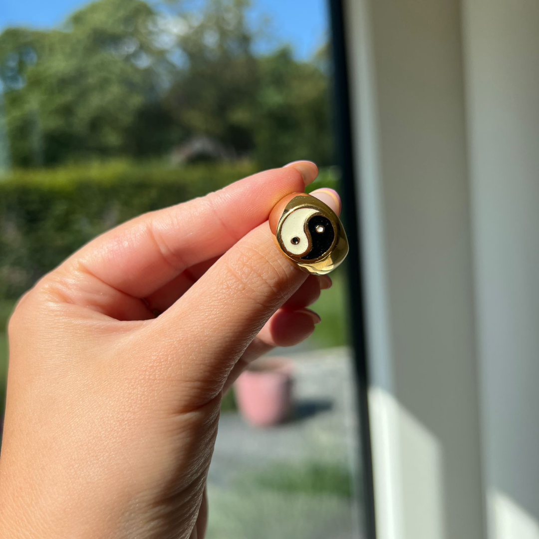 Ring Ying & Yang - maat 18
