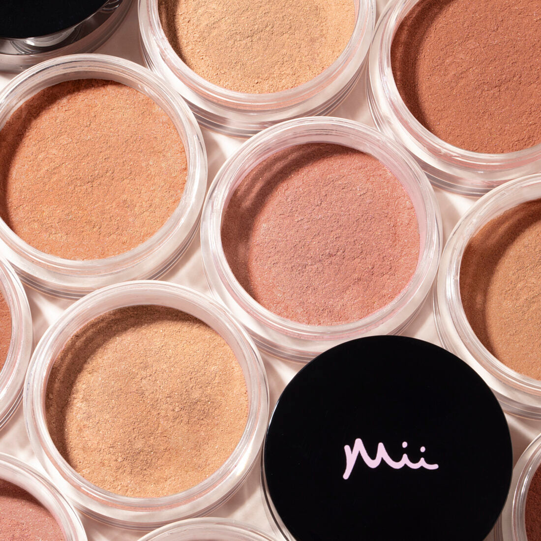 Irresistible Face Base (Precious Cream 02) - Travel Size
