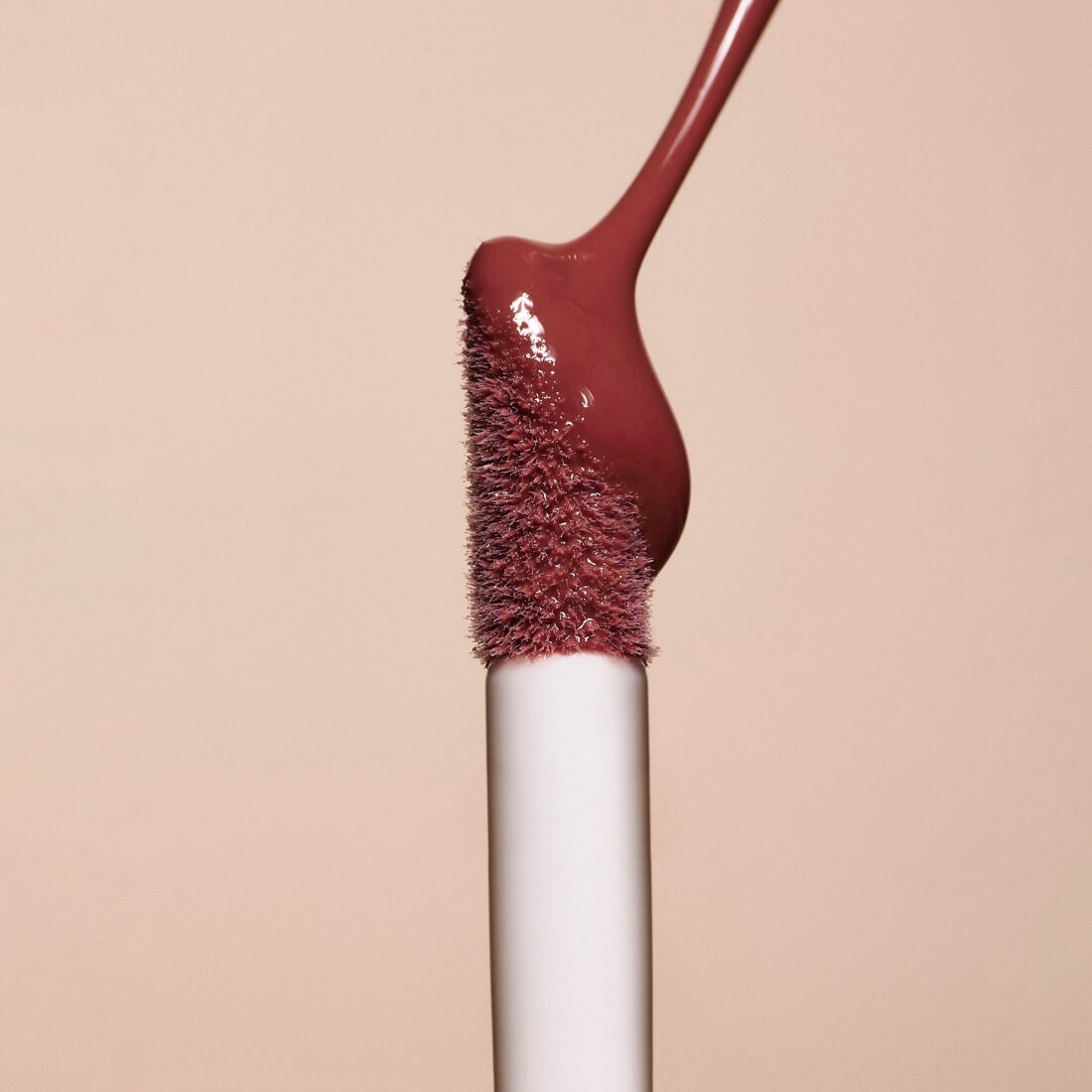 Luscious Lip Sheen - Foxy 09