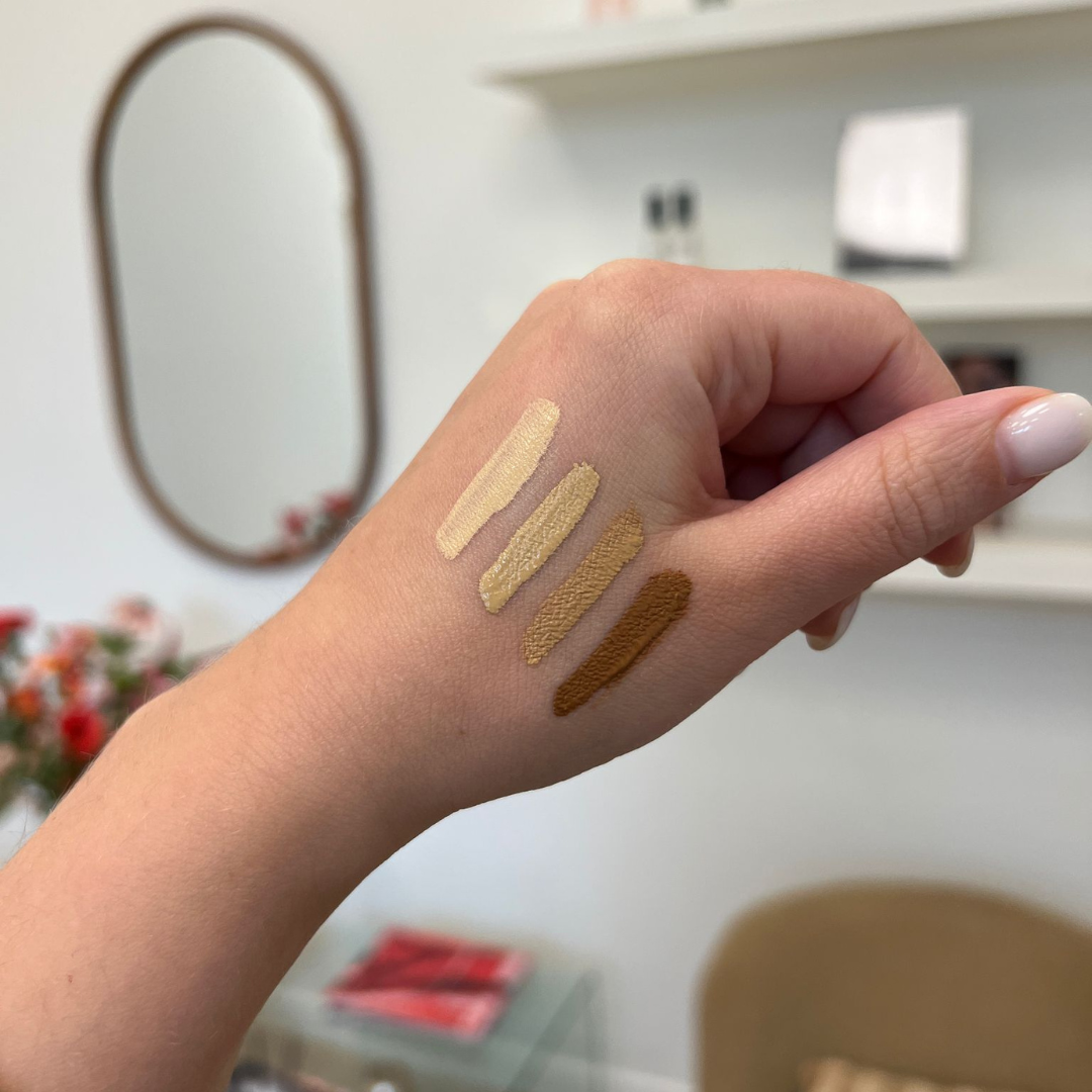 Velvet Radiance Concealer - Confident 01