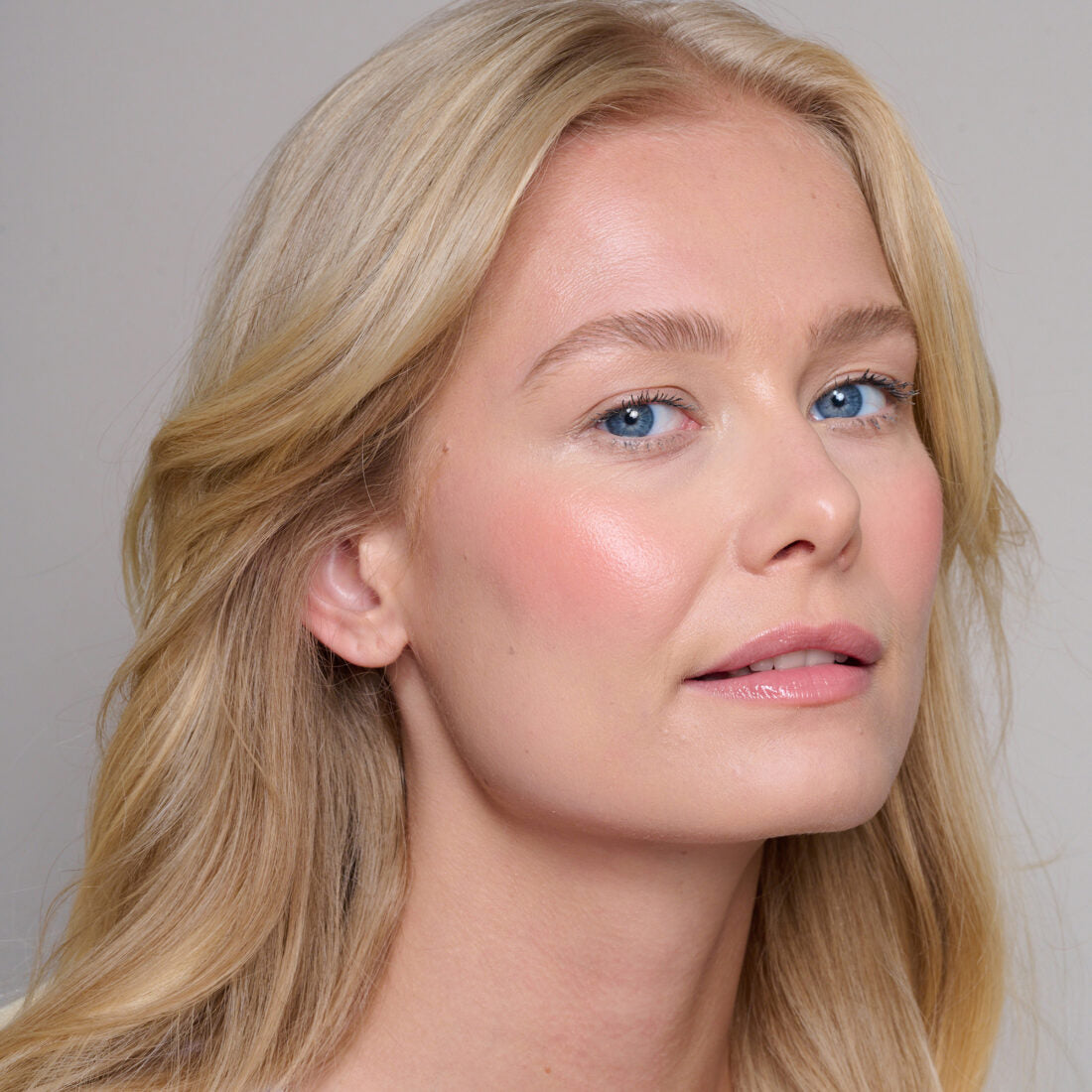 Cheek Veil Liquid Blush - Radiance 03