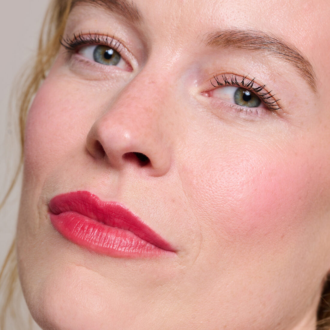 Lip & cheek balm - rebel red 03